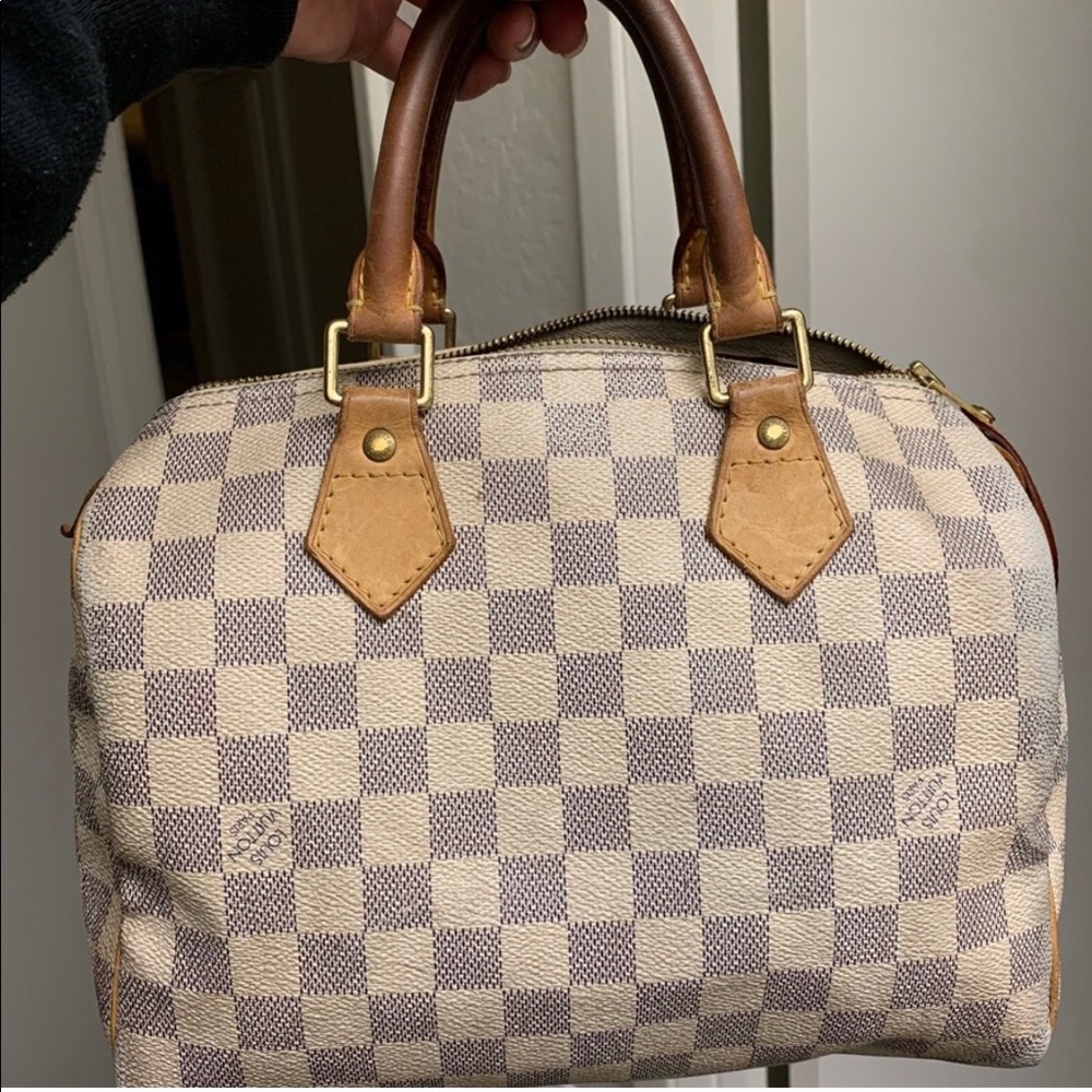 Authentic Louis Vuitton speedy 25